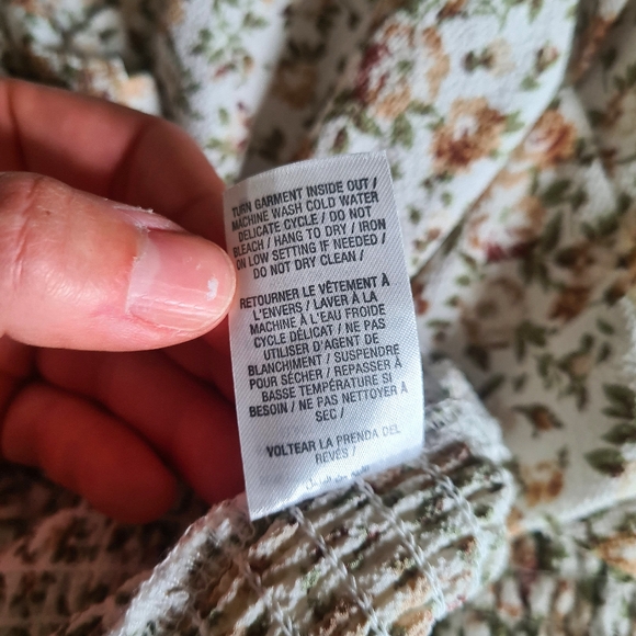 SOLD - Short long sleeves top - Picture 5 of 6